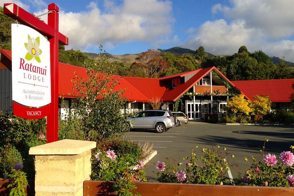 Ratanui Lodge Pohara Exterior photo