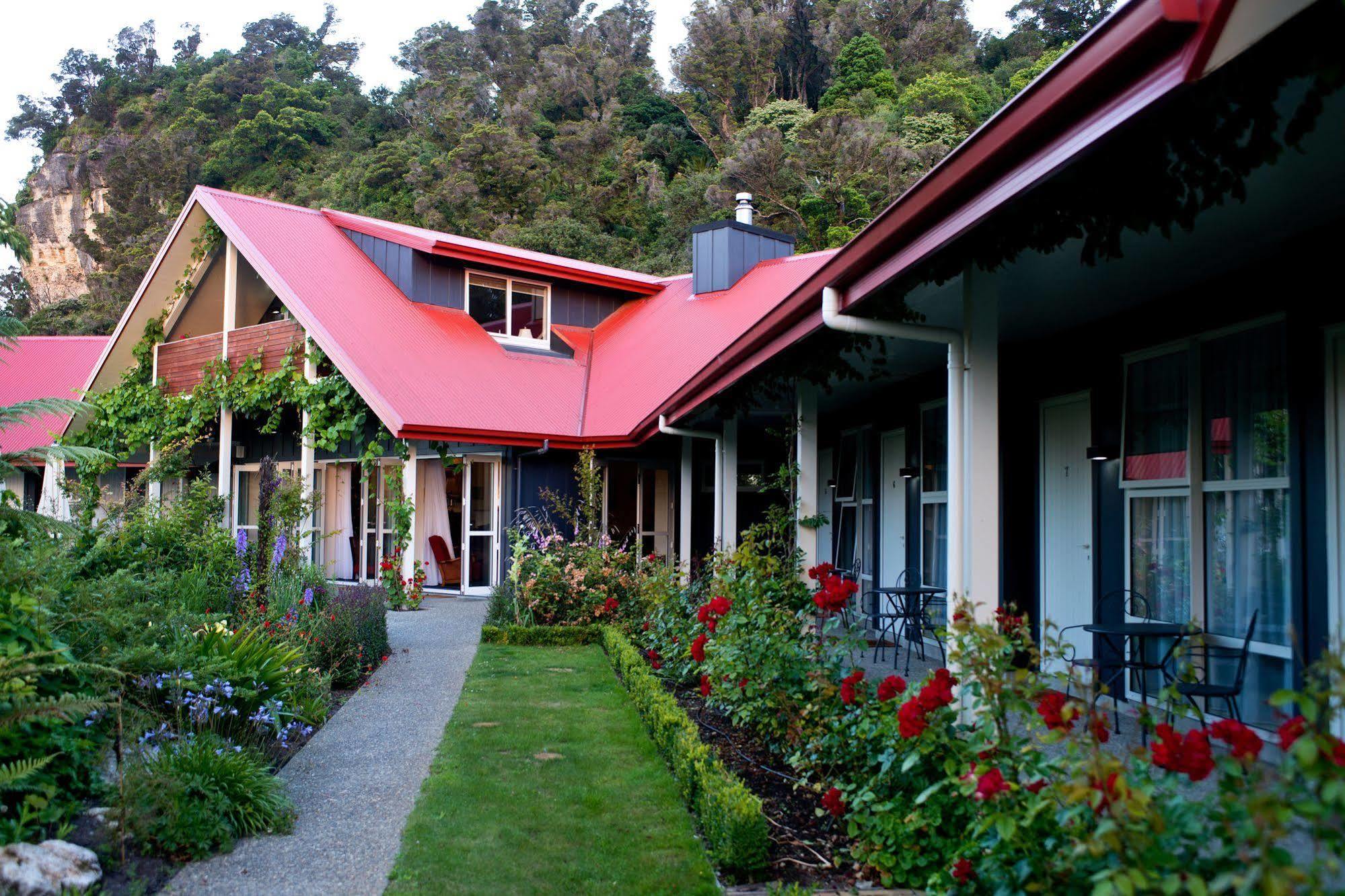 Ratanui Lodge Pohara Exterior photo